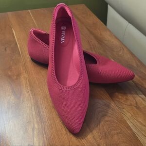 VIVAIA Pointed Toe Ballet Flats Size 39 US 8 Red Like New